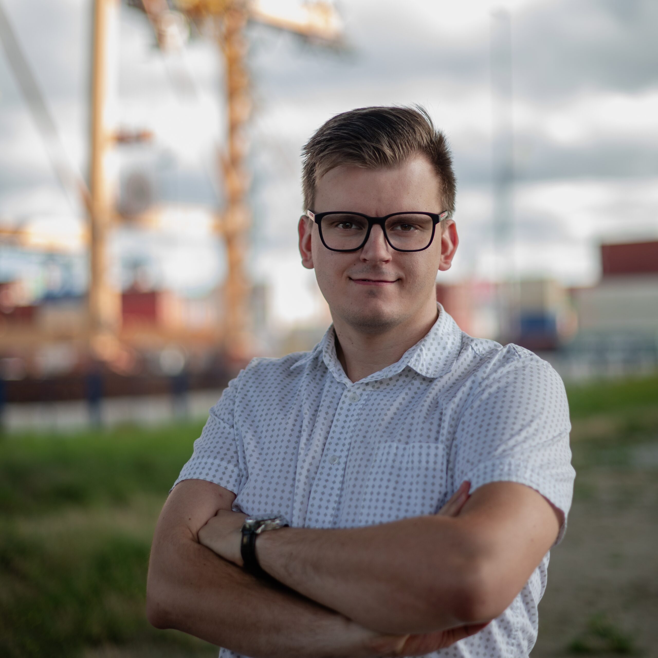 Adrian Grubba, Kierownik Spedycji Morskiej, Alfa Forwarding