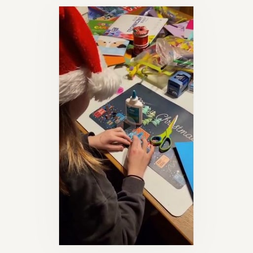 Hania 9 lat - <a href="https://www.dropbox.com/scl/fi/qeic40oagjengvyn7crjz/Hania_9lat.mp4?rlkey=oy5e9lu2vs1r5jd6g5t72gawr&st=t9a956ta&raw=1" target="_blank">zobacz</a>